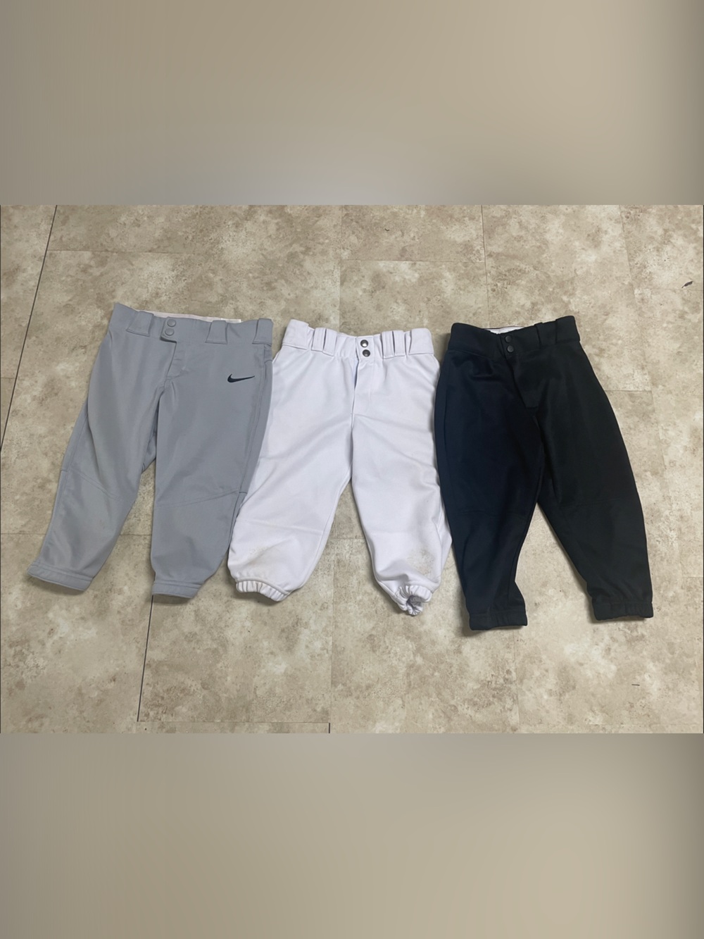 Nike Kids 3-Pack Baseball pants in Gray, White & Black